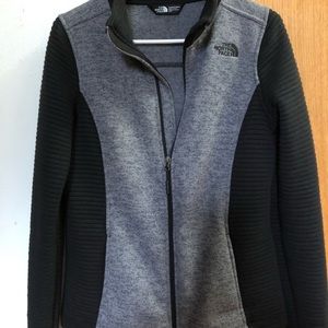 The Northface sweater